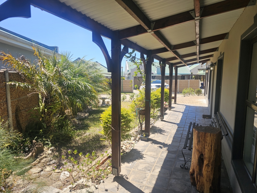 2 Bedroom Property for Sale in Riversdale Western Cape